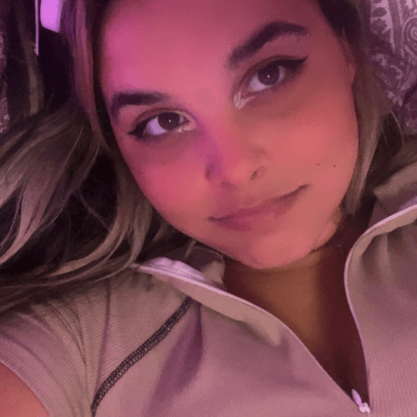 Retrato de Paula, su foto de perfil de Twitch.
